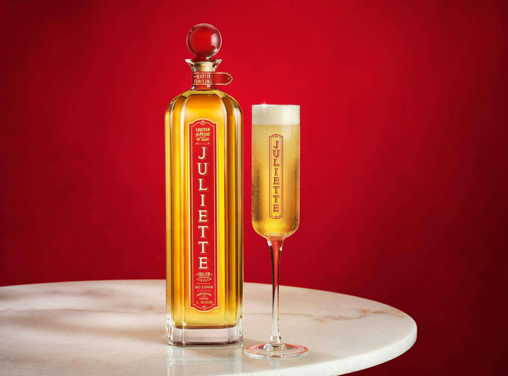 Juliette_EditorialCocktails_JulietteEtChampagne_WithBottle_V3 (1)